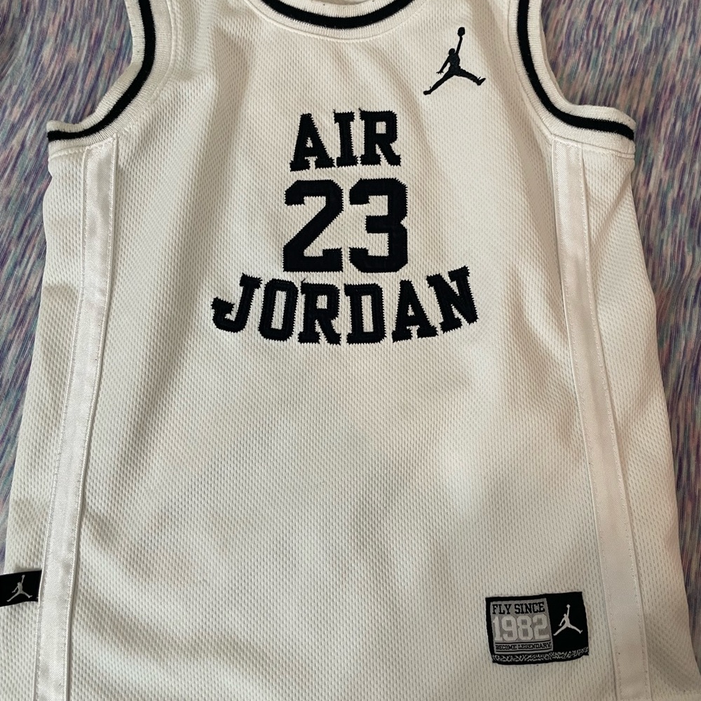 Kids air jordan jersey